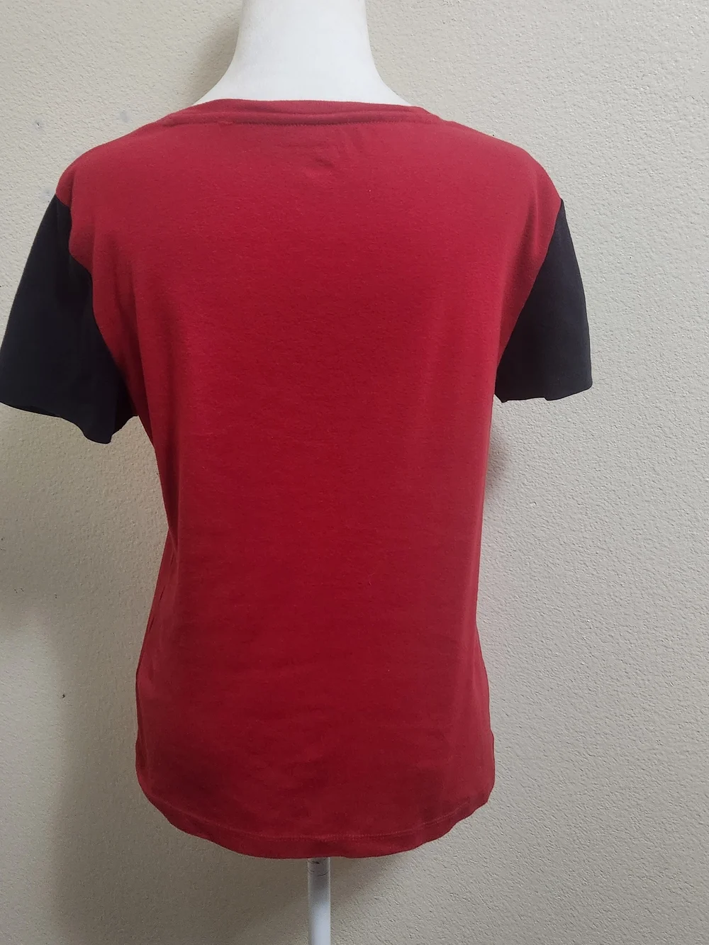 Tommy Hilfiger Y2K Tee L Red Short Sleeve Stripe Embroidered Logo Cotton Preppy